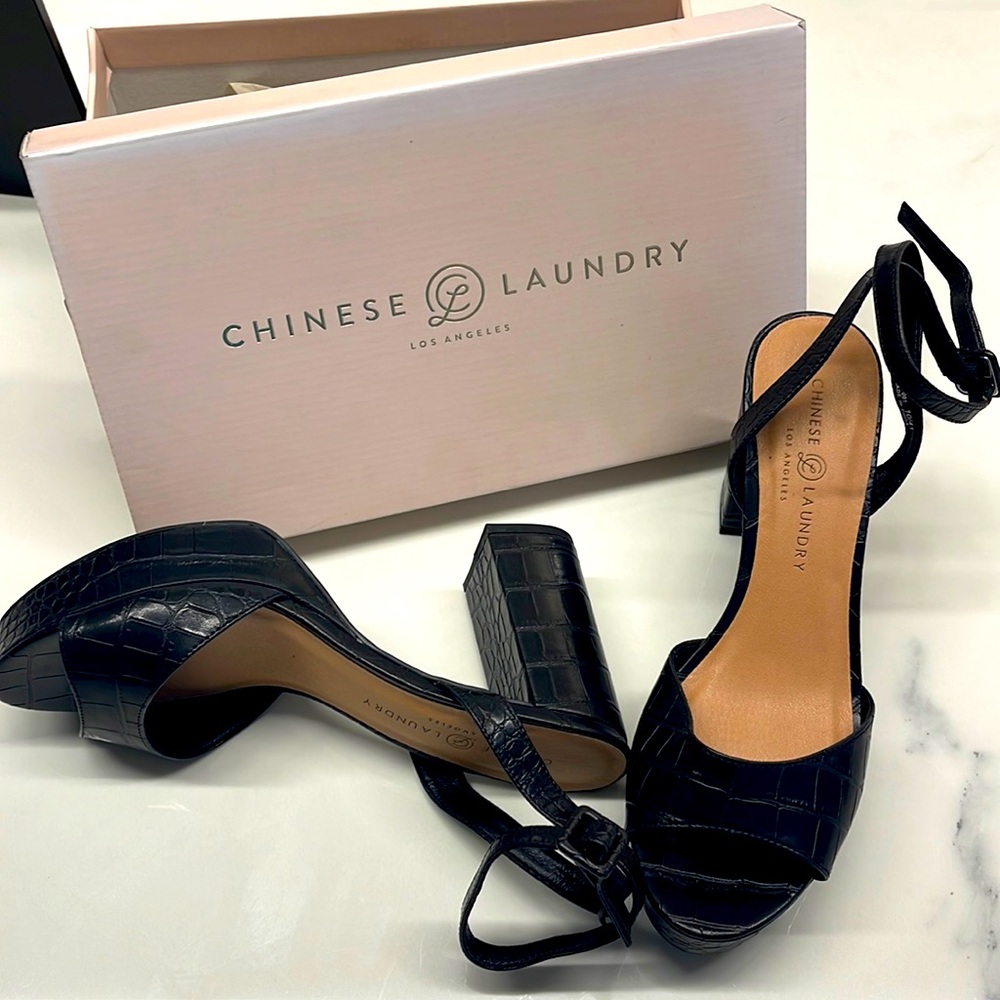 NBW Chinese Laundry, Black Sandals